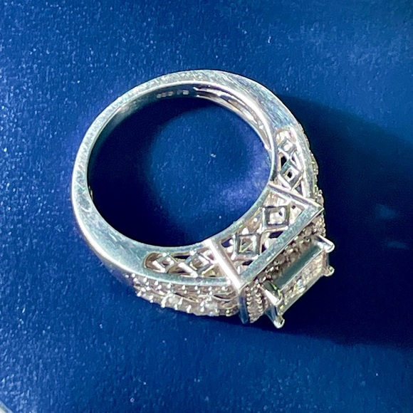 SJ 925 Square Princess Cut Diamond Ring - Picture 9 of 11